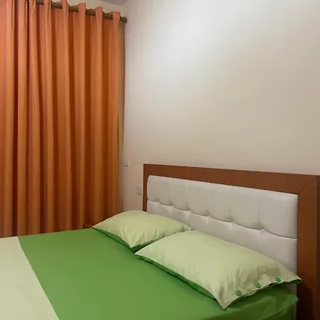 Aura Seaview 2 * Durrës